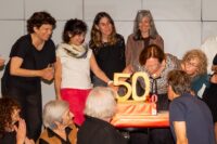 50 anys Carrilet bufant espelmes